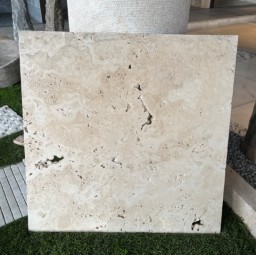 TRAVERTIN 60X60X1.5 CM MIX 2EME CHOIX