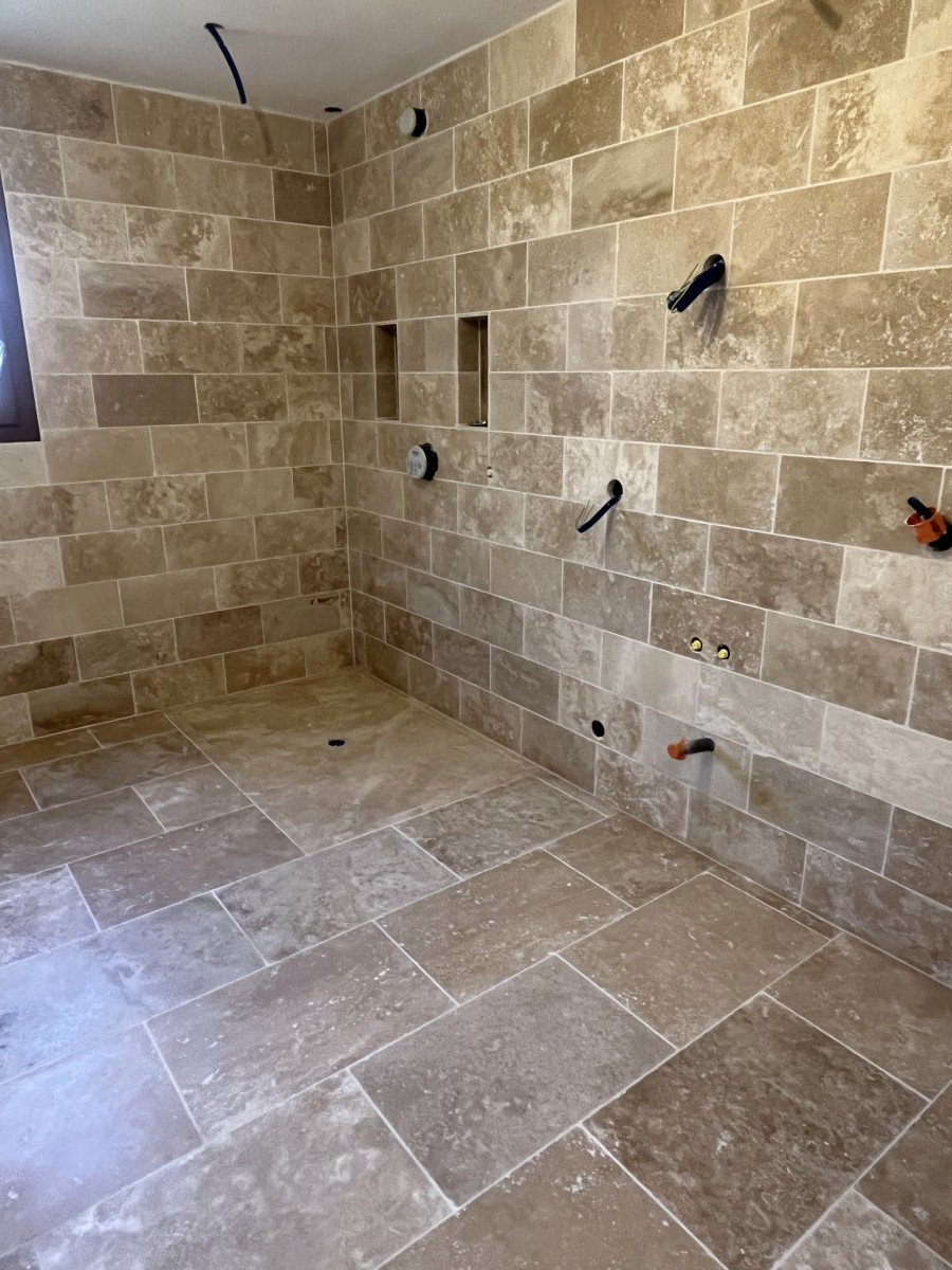 TRAVERTIN NUANCE 40.6X61X1.2 CM 1ER CHOIX