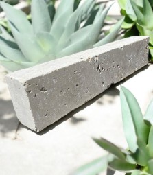 TRAVERTIN BORDURE IVOIRE 10X50 EP 7 CM 1ER CHOIX