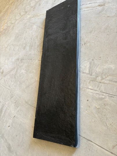 CUDAPPA MARGELLE 1 BORD ARRONDI 33X100 EP 3 CM FINITION TAMBOURINEE