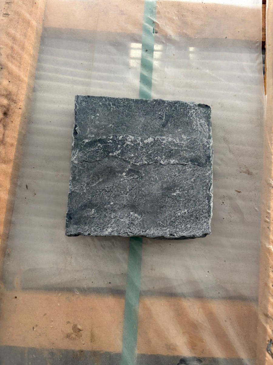 PAVES CUDAPPA 15x15 EP 4 CM FINITION VIEILLIE