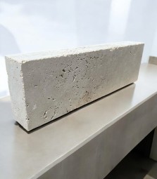 TRAVERTIN BORDURE IVOIRE 15X50 EP 5 CM 1ER CHOIX